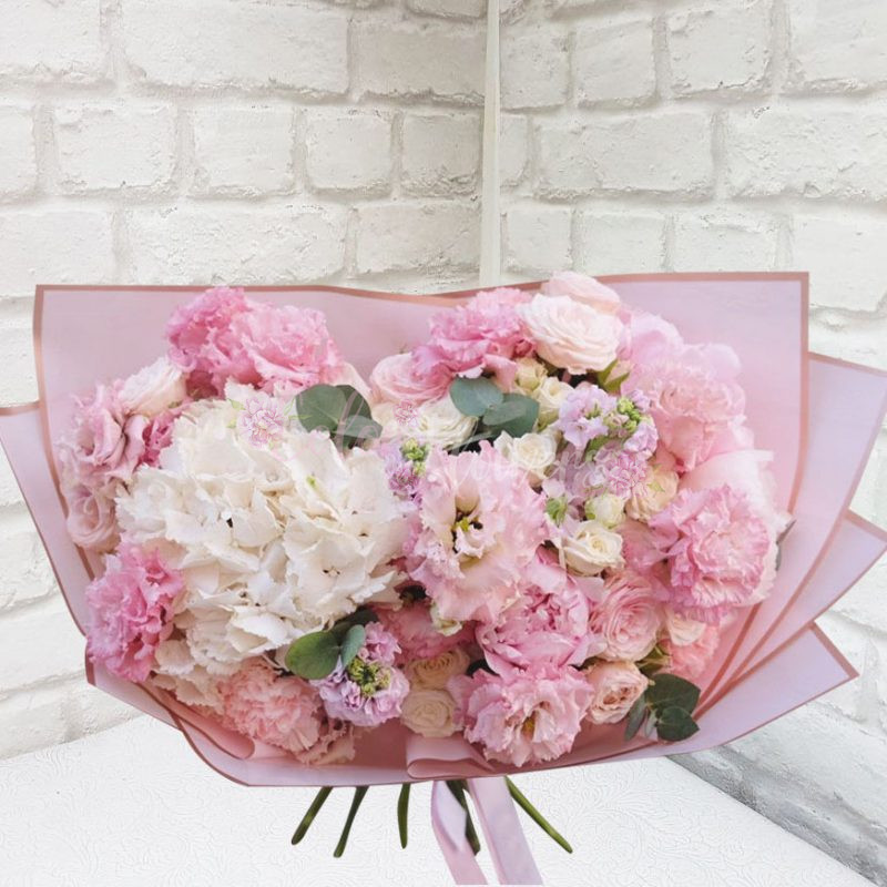 Букет цветов "В розовых тонах"