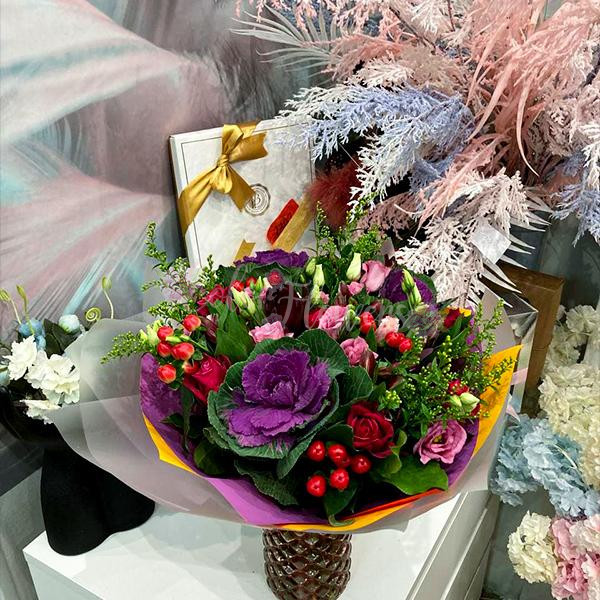 Букет цветов "Ароматный" с доставкой по Москве